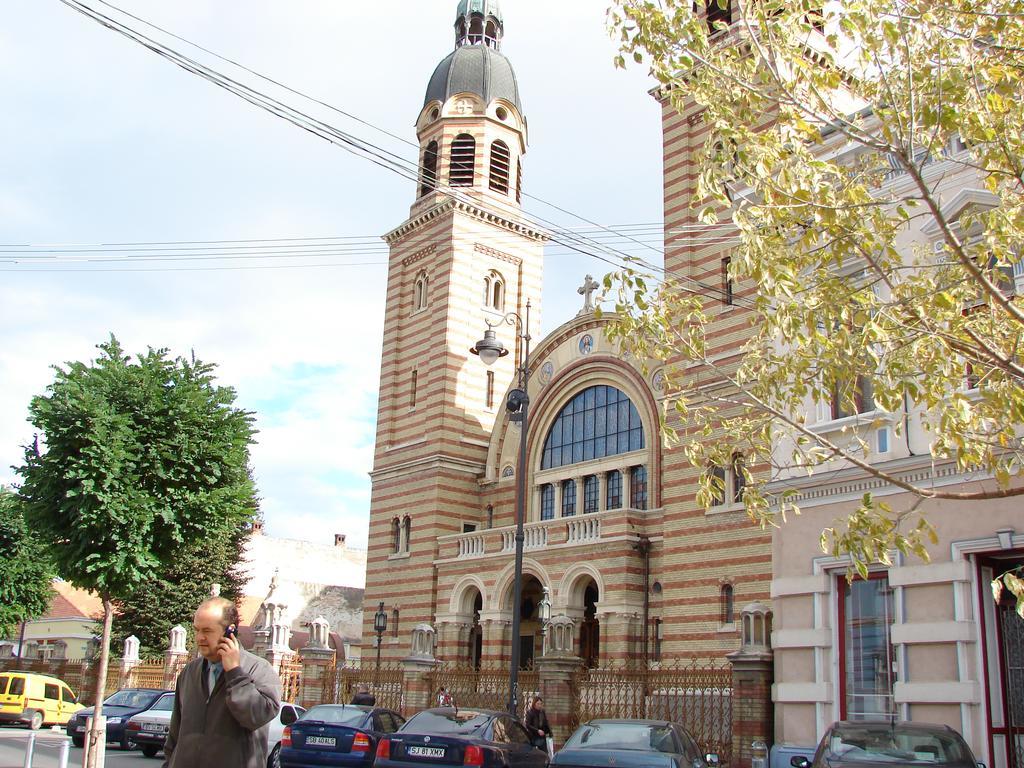 Central City Ap Sibiu Exterior foto